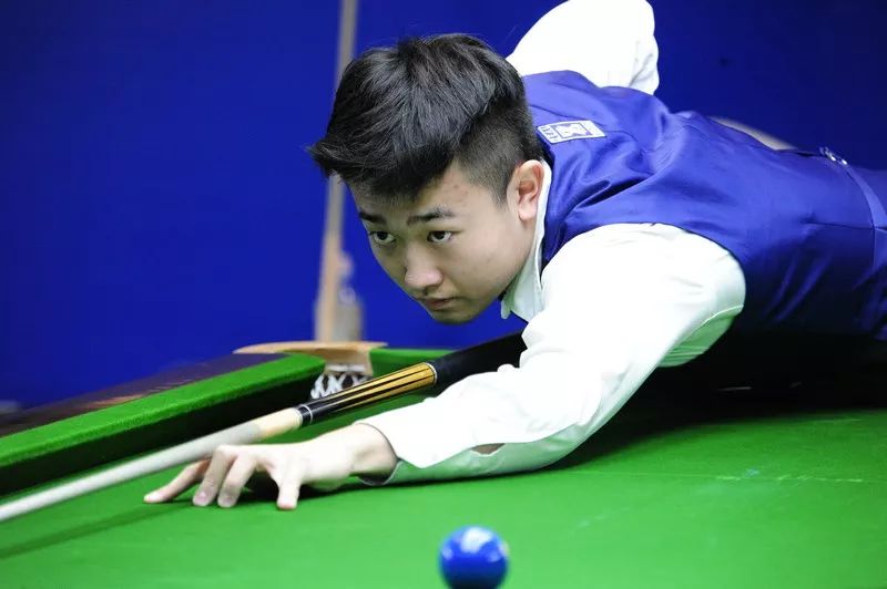 三名新秀从 三名新秀从